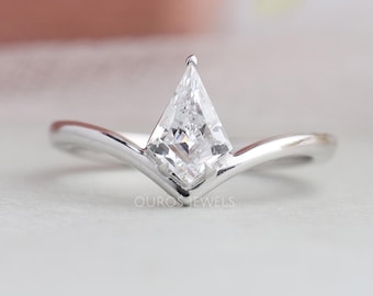0.50 Carat Kite Cut Lab Grown Diamond Curved Ring, 14K White Gold Solitaire Ring, Claw Prong Set CVD Diamond Ring, Wedding Ring Gift For Her