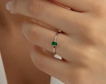 Family Birthstone Gold Ring | Oval Gemstone | 10K 14K 18K Solid Gold Personalized Gift