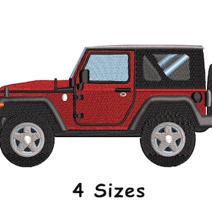 以下が含まれることがあります： 黒いアクセントが付いた刺繍入りの赤いジープ。屋根、タイヤ、トリムが含まれます。 車の後ろにはスペアタイヤがあり、画像の下には「4 Sizes」という文字があります。