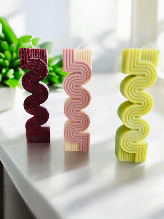 Modern Aesthetic Candle – Geometric Wave Design | Handmade Soy Wax | Unique Home Decor & Gift Idea