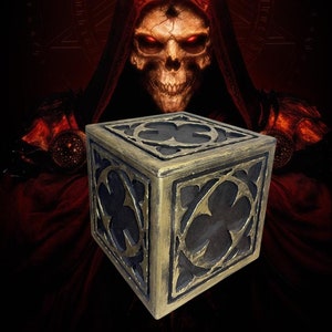 The Magic Cube ( Diablo II&#39;s Horadric Cube fanart) -  various item box