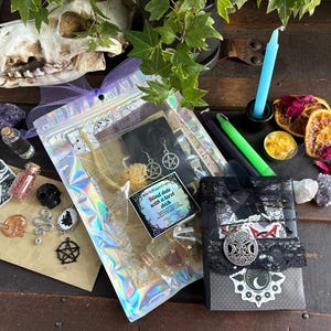 Blind date with a tarot deck | Witch Altar spell / occult | Altar | intention candle | ritual DIY kit