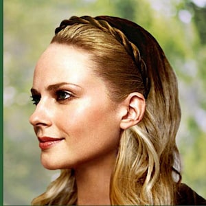 Damen Boho Haar Stirnband Geflecht für Hochzeit Braut Natürlich aussehende Kunsthaarverlängerung Accessoire Halo dünnes Single Twist Zopf Stirnband