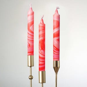 Rot rosa Kerzen, Marmorkerzen 3er-Set, Marmorkerzen, bunte Spitzkerzen, rote Hochzeitskerzen, dekorative Kerzen für Weihnachten