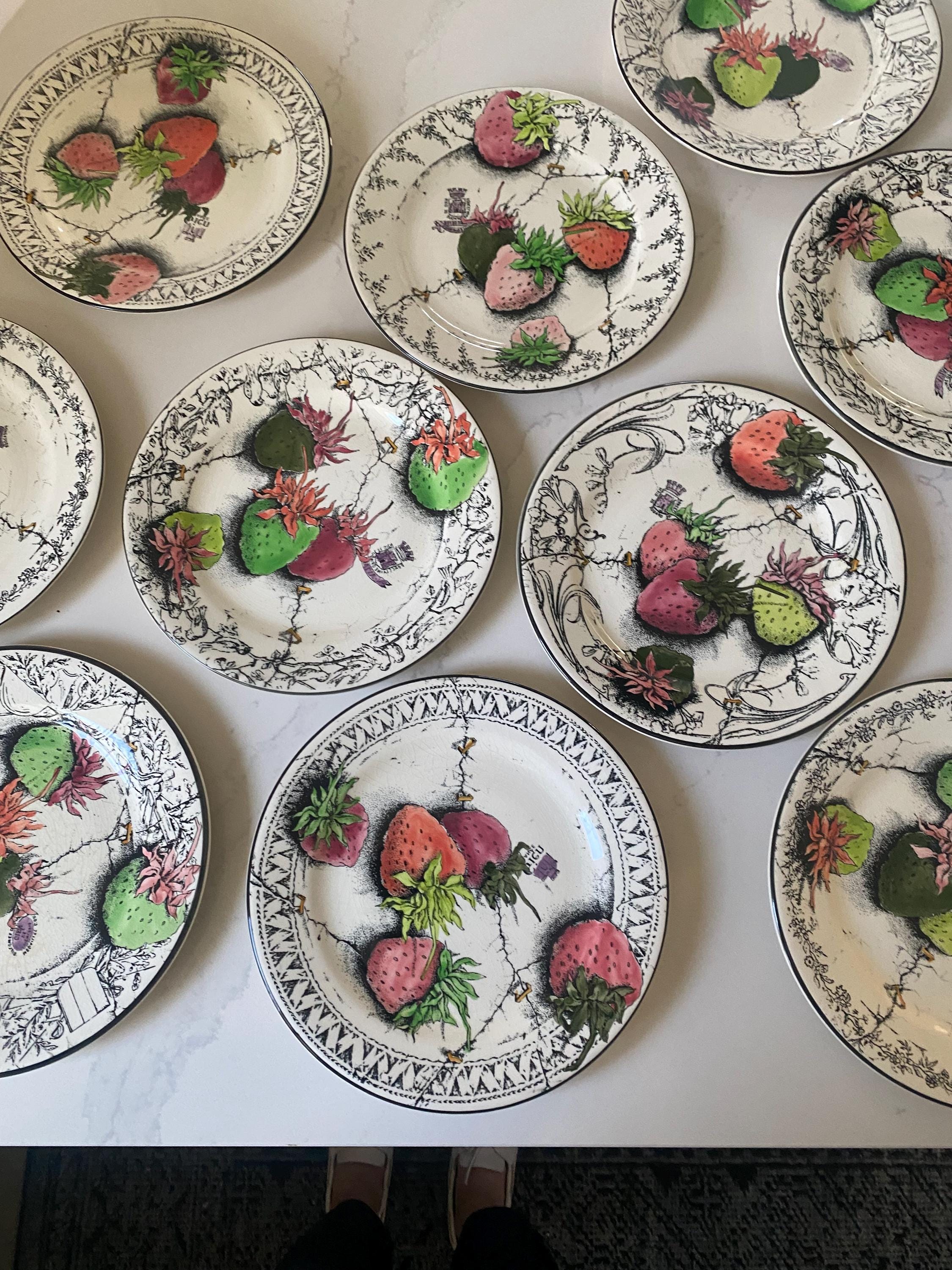 Strawberry plate small - Etsy 日本