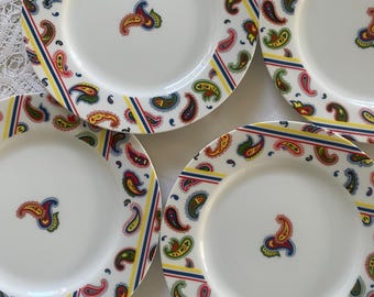 4er-Set. Italienischer Stil klassischer 80er Jahre Paisley Teller in auffälligen Farben, leicht zu kombinieren, sammelbar und unvergessliches Muster.