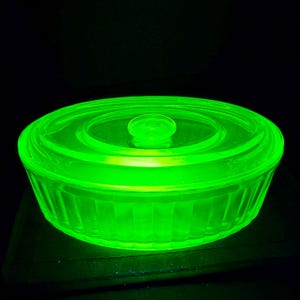 Vintage Green Uranium Depression Glass | Oval Refrigerator Dish with Lid | Anchor Hocking Glass Company | 1930&#39;s