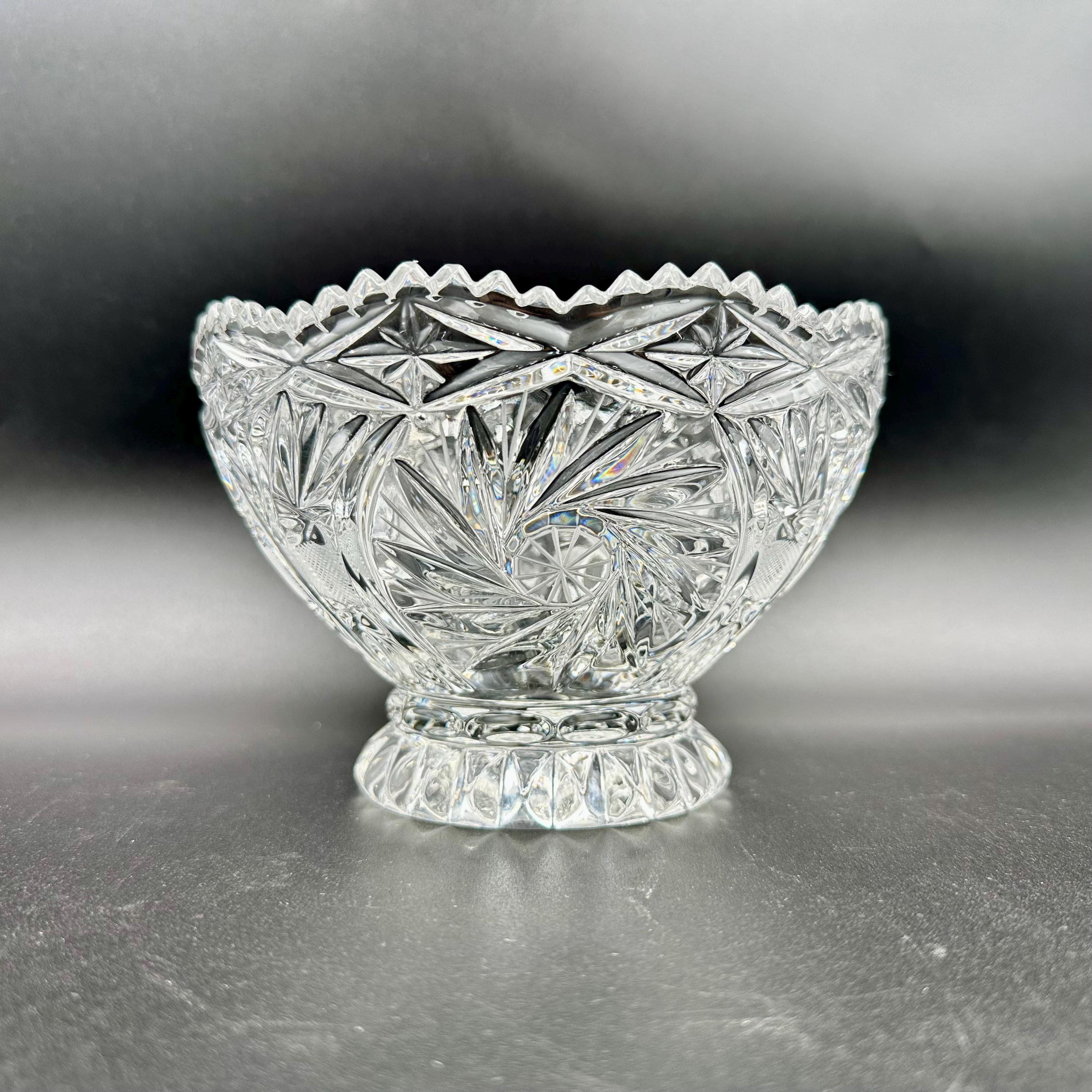 旧東ドイツLAUSITZER ラウジッツァー　クリスタルガラス　薔薇　ボウル 旧東ドイツLAUSITZER ラウジッツァー クリスタルガラス 薔薇 ボウル 旧