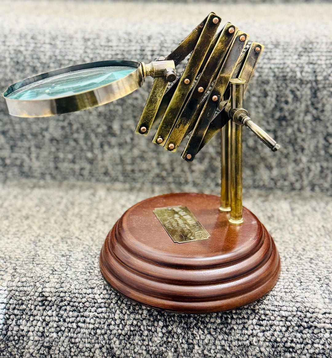 Loupe De Bureau Vintage En Laiton Sur Support Bois - Fait Main, Inde