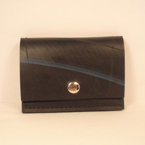 Mini-ID-Brieftasche aus recyceltem Gummi