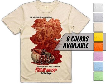 Puede incluir: Camiseta color crema con un diseño gráfico de "Viernes 13: El Capítulo Final". El diseño incluye una ilustración sangrienta y el título de la película. También se muestra el texto "8 colores disponibles".