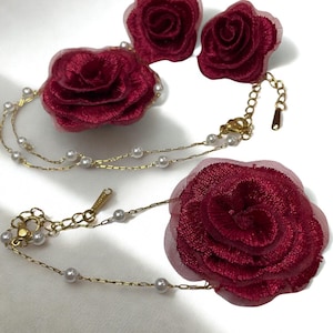 Dainty Floral Chocker Set with Earrings and Bracelet