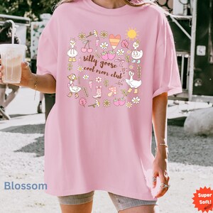 Silly Goose Mom Club Tshirt-Gift for Mom- Silly Goose on the Loose Mama Goose Shirt-Silly Goose Shirt-Mom Tshirt-Funny Mom Goose tshirt