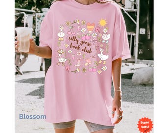 Camiseta do Clube do Livro Silly Goose - Camiseta de presente para amantes de livros - Camiseta de professor de volta às aulas - Camiseta de bibliotecário - Camiseta Goose Booktrovert - Amante de livros Silly Goose
