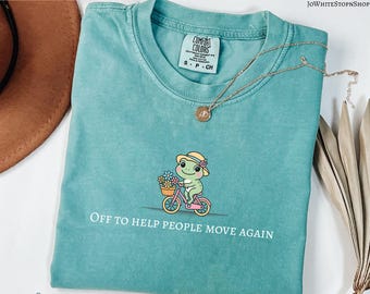 Aus, um Menschen zu helfen, wieder Komfortfarben zu bewegen Shirt-Bewegung ist Medizin Shirt, Physiotherapeut Geschenk, PT OT Shirt, Therapeut Tshirt