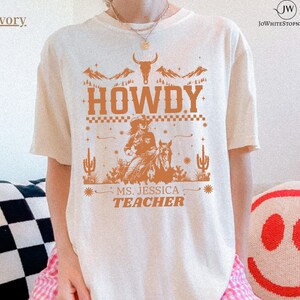 Benutzerdefinierte Howdy Lehrer Tshirt-Western Style Tee-Geschenk für Lehrer-Vintage Cowgirl Lehrer Shirt Western Lehrer Shirt Specials Lehrer Shirt