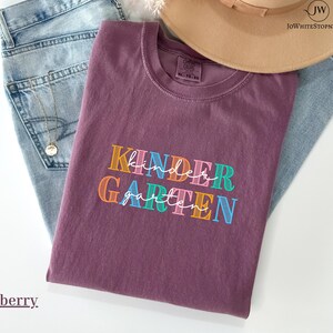 Kindergärtnerin Shirt, Kindergarten Shirt, Kinder Crew, Kinder Garten Lehrerin Back to School Shirts, Kindergarten TShirt, Lehrerteam