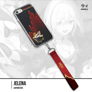 Op de afbeelding: Transparante telefoonhoes met een zwart en rood ontwerp, met een bijpassend rood koord. Het koord heeft een goudkleurig embleem en de naam "JELENA". De hoes is met een zilverkleurige karabijnhaak aan het koord bevestigd. Met gestileerde illustratie.