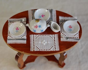 Dollhouse Miniature Placemats of Real Antique Lace Set of 4, 1:12