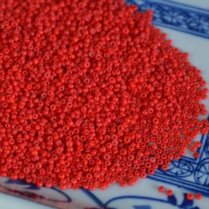 Antique Seed Beads Red Opaque, 19 bpi, 7g, 1920s-30s