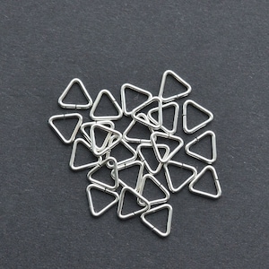 50pcs - .925 Sterling Silver 5mm Open Triangle Jump Rings 22ga, Made in USA, A20