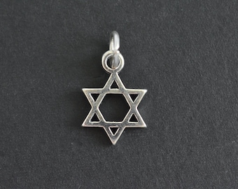 Jewels Obsession Star Of David Pendant Sterling Silver 40mm Star Of David with 7.5 Charm Bracelet 