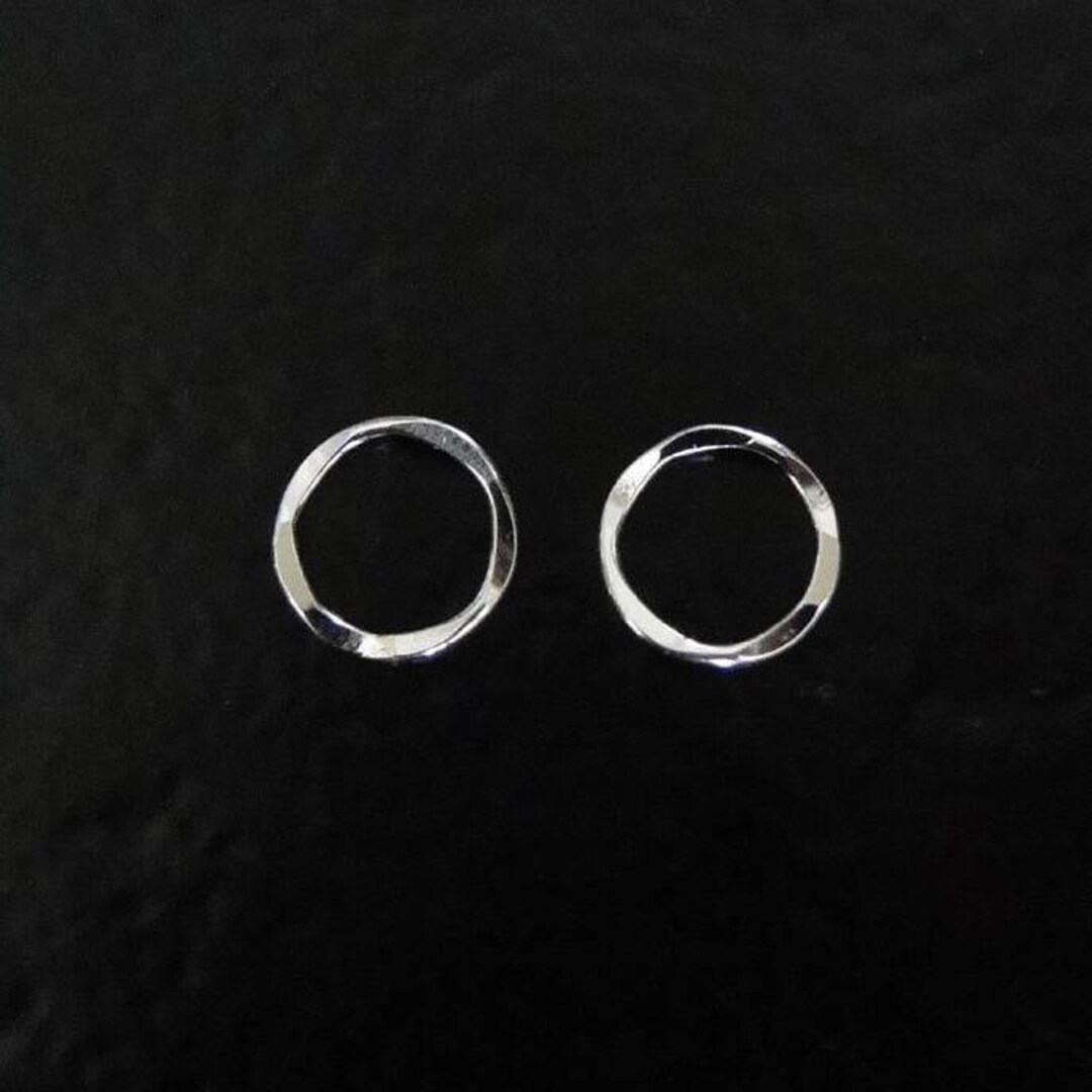 スターリングシルバー 11 mm ハンマー加工ラウンドリンク コネクター