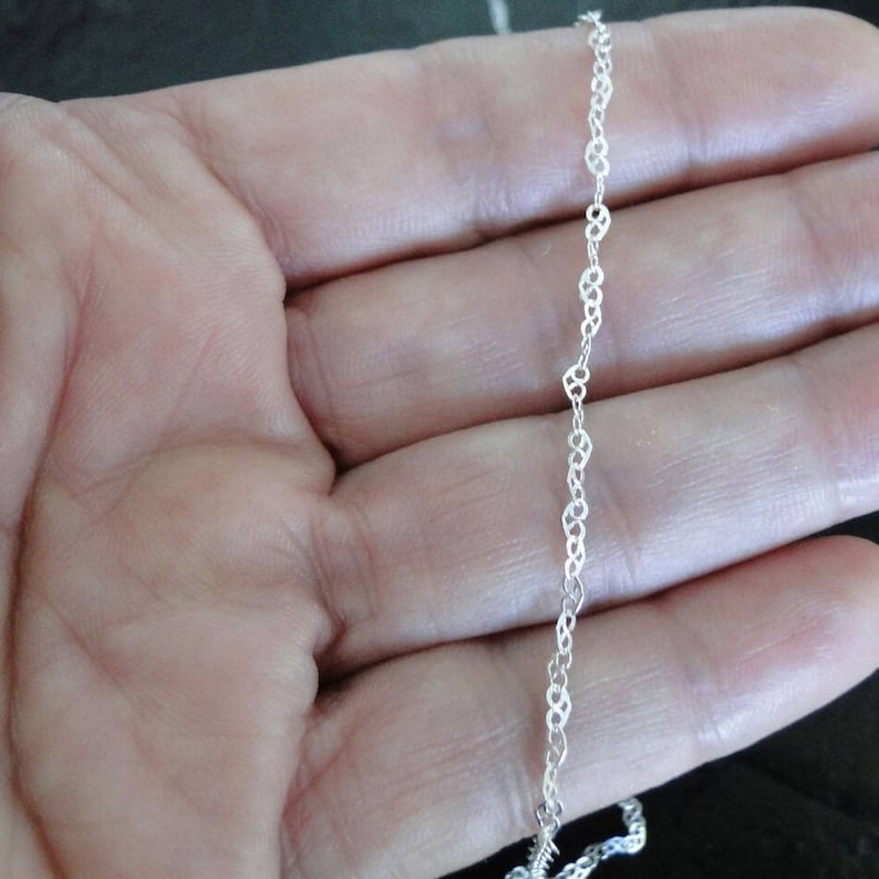 17 Inch 3mm Flat Heart Cable Chain Necklace
