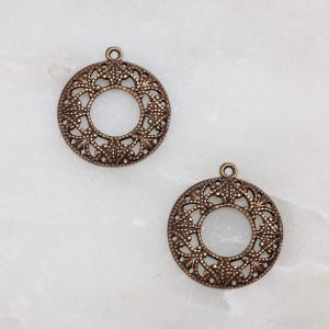 4 Antique Gold Filigree 17mm Round Charm, Made in USA, AG35