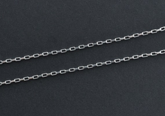 Sterling chain shop by the foot