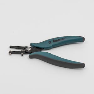 1.8mm Punch Plier w/ Gauge Guard w/ 1 Extra Pin, The BeadSmith, Made in Taiwan, T195