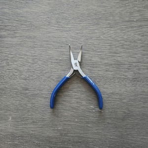 Bent Chain Nose Plier With Spring 4.5 Inches, The BeadSmith, T502