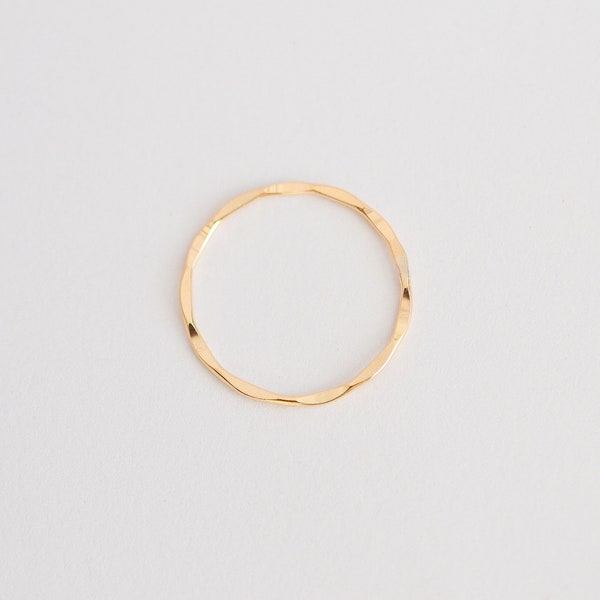 ONE 14K Gold Filled 21mm Hammered Connector Ring, GC58