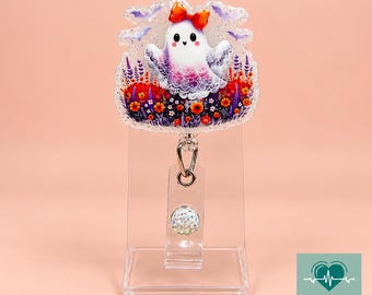 Portatarjetas de identificación con estampado floral de fantasmas, portatarjetas de identificación de Halloween con lazo naranja, fantasma brillante con murciélagos, lindo regalo de otoño para enfermeras