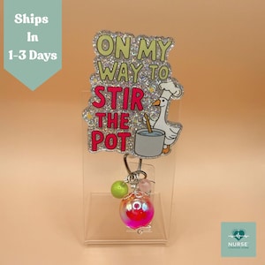 Goose Stir the Pot-märkesrulle Rolig sjuksköterske-ID-klämma för lärare, CNA-kollegor, medicinsk personal, gåva, färgglad humormärke för arbetsskift