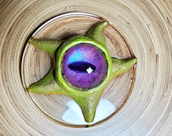 Starfish Eyeball Green Yellow Gold Resin Lovecraft Horror Science Fiction  Fallen Mermaid Paperweight Display Real Prop