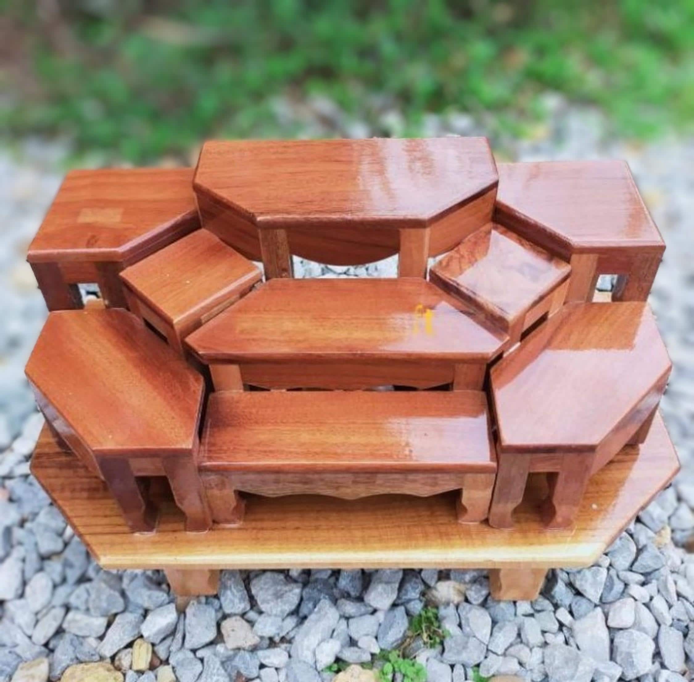 Compact Wooden Altar Table: Natural Brown Meditation Decor