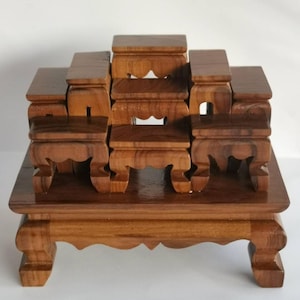 Piccolo tavolo da altare in legno: decorazione per meditazione marrone (18 × 10 × 15 cm)