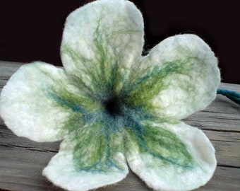 Felt Flower in 5 Variations, Multi Functional: for Home Decoration and Outfit Accessory