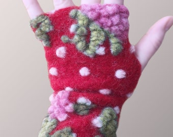 Lovely Red Arm Warmers with Roses and Dots, Fingerless Gloves,  Wrist Warmers, Wool Fingerless Mittens, Wool Fingerless Gloves, Gauntlets