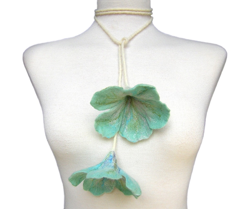 Mint Green Flowers Felt Necklace image 1