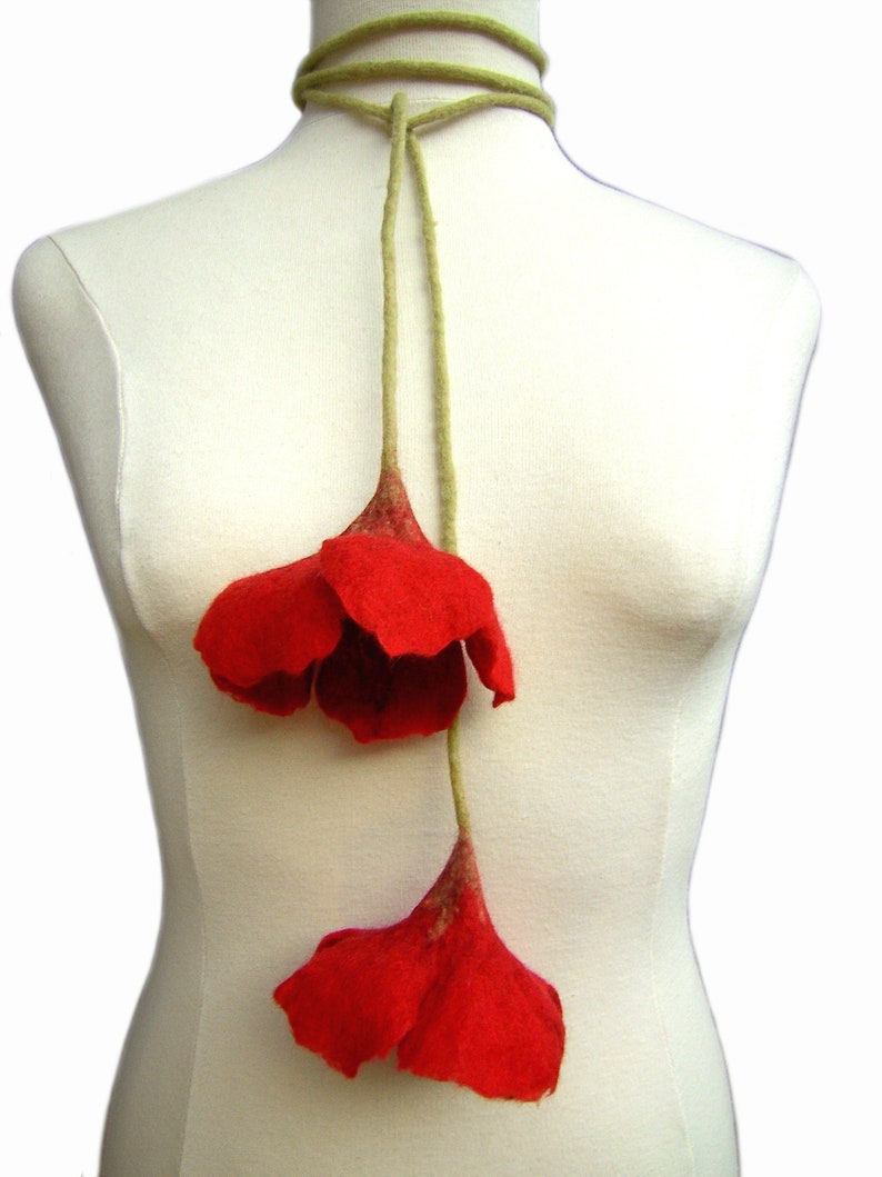 Collier coquelicot rouge, feutré à la main, cadeau pour elle image 2