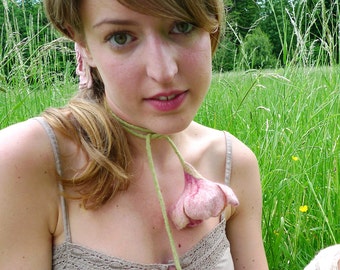 Light Dusky Pink Flowers Felt Necklace