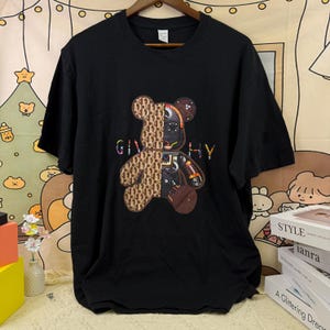 Moda Carta Giui Urso Estampa Gola Redonda Roupas Manga Curta Camiseta Tendência Feminina Verão Algodão Camiseta Top