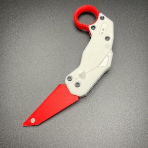 3D printed Karambit Toy with Magnet Detents - Reverse Tanto Blade