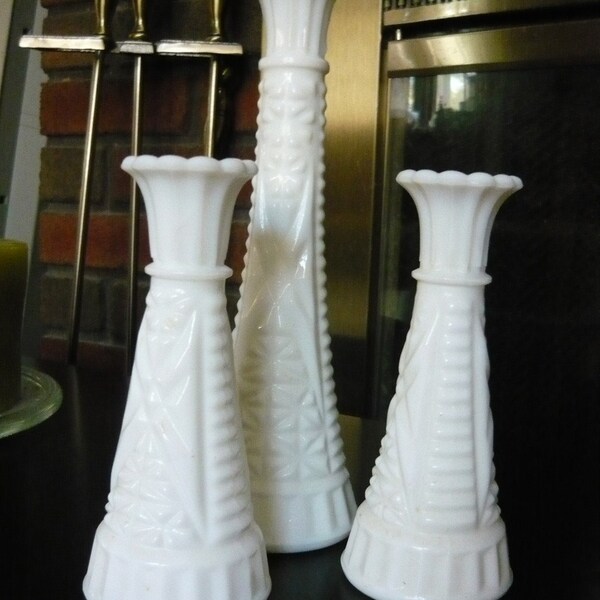 Cute set of white Vintage MILK GLASS Bud Vases . Set of 3 in a Traditional Diamond Pattern