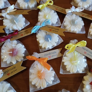 Segnaposti Margherita candele artigianali fatte a mano, regalo ospiti al tuo evento