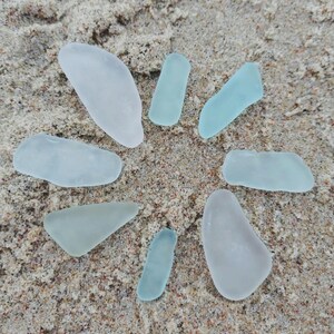 Ensemble de verres de la mer Baltique : 8 morceaux de verre blanc et turquoise