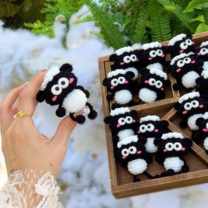 Cute Sheep Crochet Doll – Kawaii Lamb Amigurumi – Crochet Sheep Keychain – Handmade Animal Toy – Small Crochet Gift, Shaun the Sheep