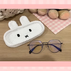 Crochet Miffy Glasses Holder, Bear Eyeglass Tray, Gift For Him, Gift For Her, Mother’s Day Gift, Miffy Glasses Holder, Bear Case Holder